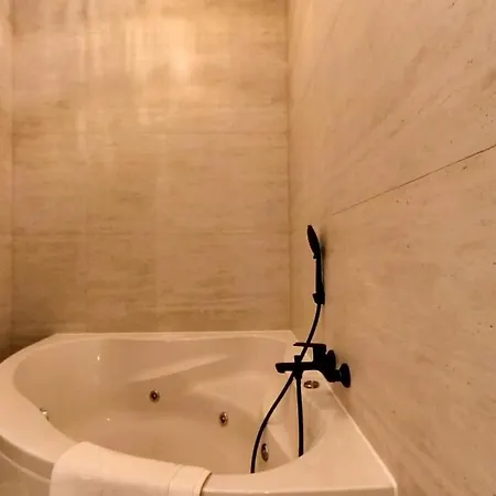 アパート Perlita